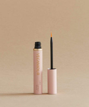 vegaLASH Volumizing Serum